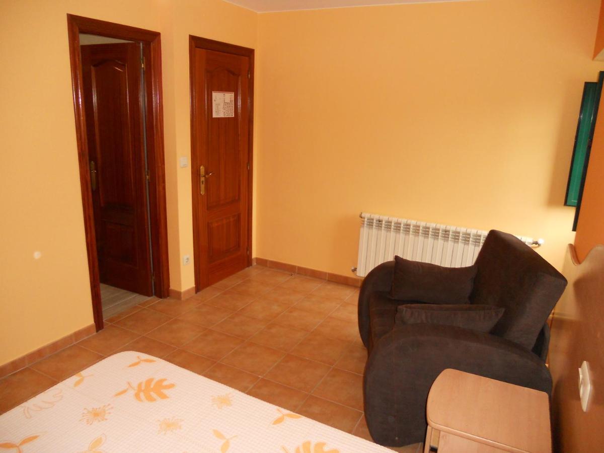Pension O' Meson O Pino Exterior photo